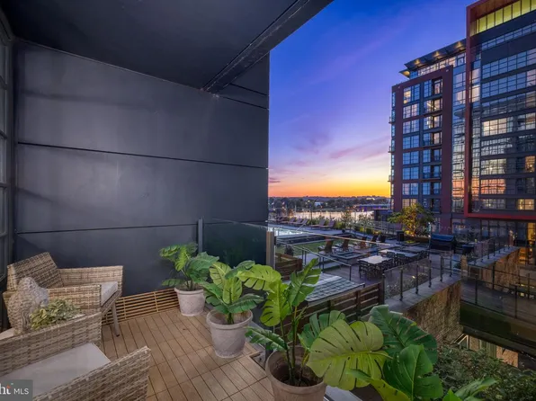 45 Sutton Sq SW Unit 406, Washington, DC 20024