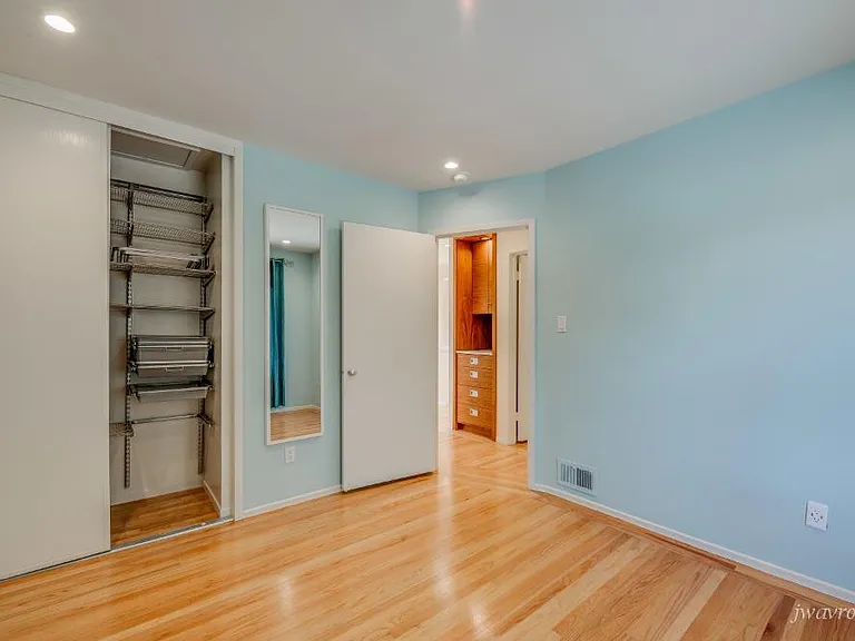 172 Burlwood Dr — Photo 14