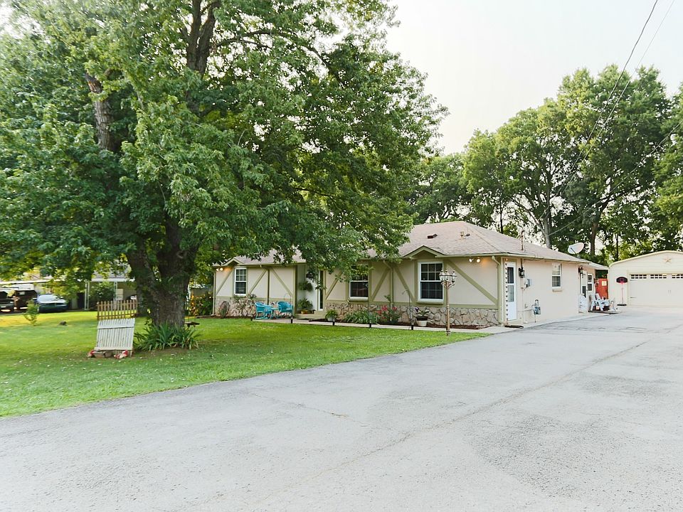1st image of 434 Stockade Dr