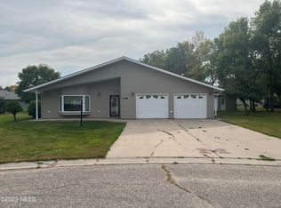 108 Aspen Ct, Milbank, SD 57252