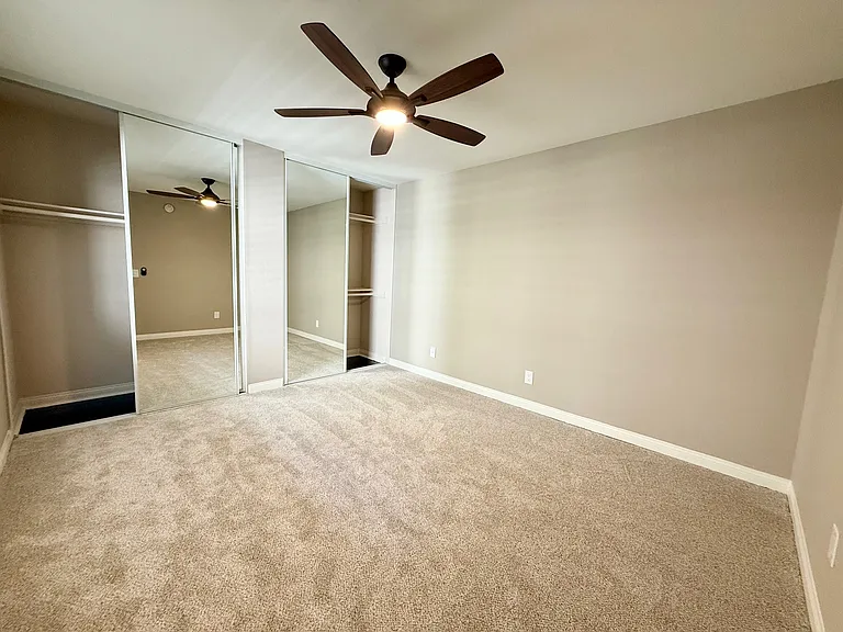 5550 Owensmouth Ave #214 — Photo 7