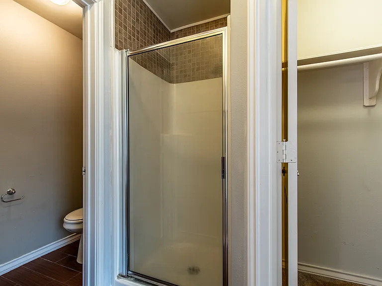 7013 Madiera Dr — Photo 30