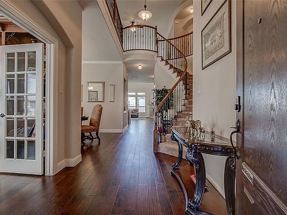 2nd image of 10117 Old Eagle River Ln