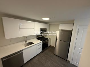 11 Darling St #12, Roxbury Crossing, MA 02120