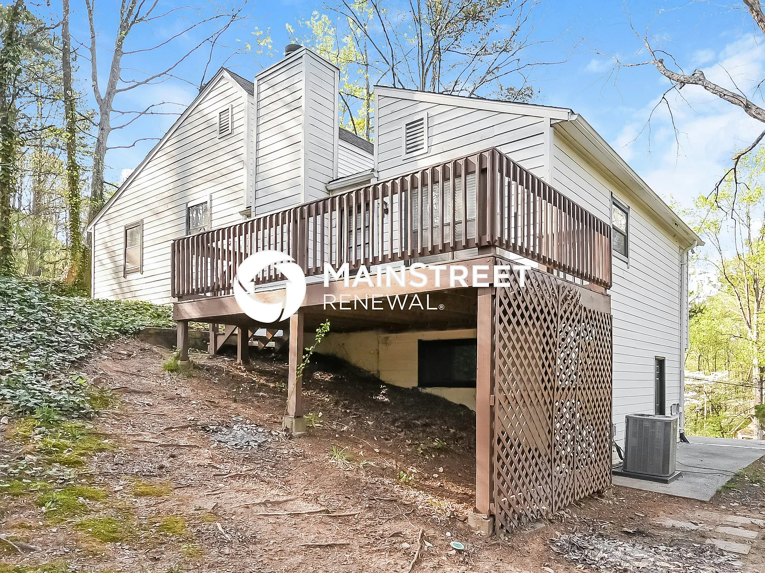 358 Shalloway Dr NE — Photo 2