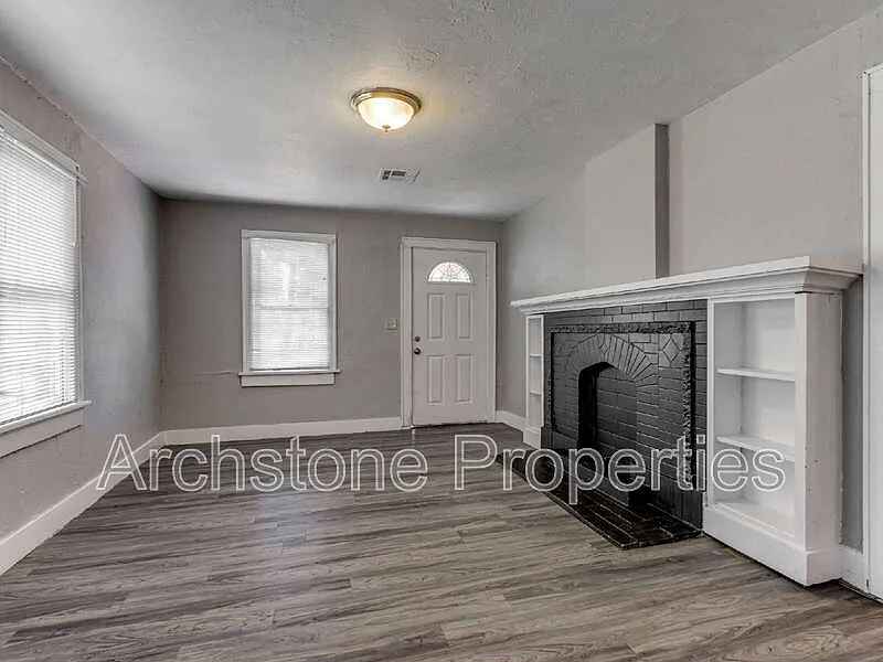 1 bed, 1.0 bath, 800 sqft, $1,045 — Photo 2