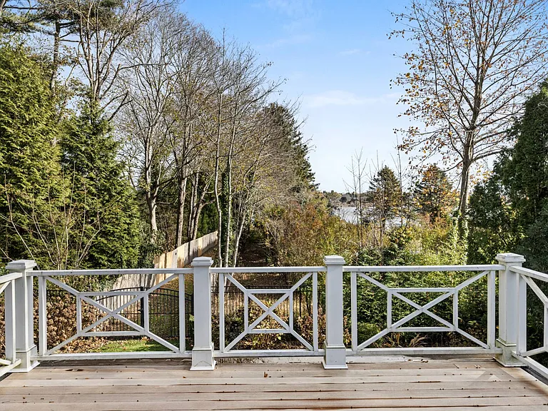 191 Rose Hill Rd — Photo 13