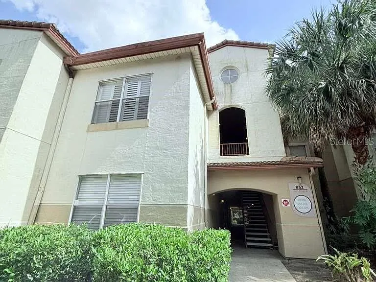 832 Camargo Way #105 — Photo 1