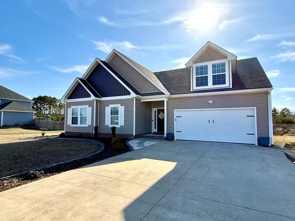 111 Holly Ridge Dr, Moyock, NC 27958