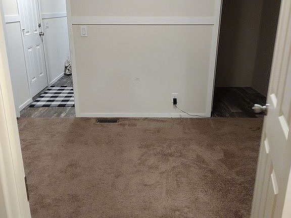 3rd image of 16300 E 191st St