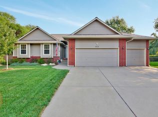 9218 W Central Park Ct, Wichita, KS 67205