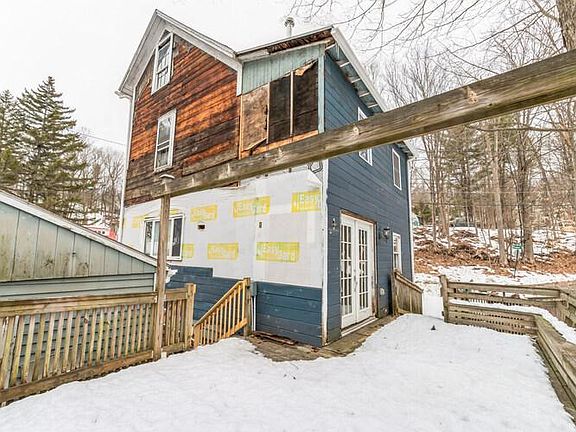 5th image of 204 Williams St