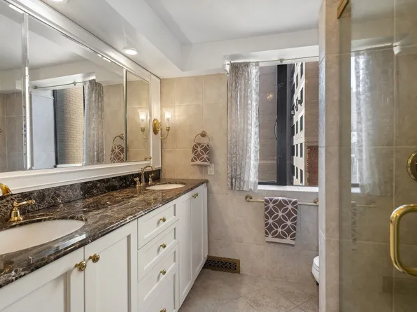 150 East 85th Street image 4 of 8