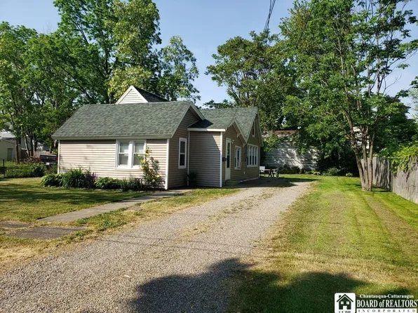 116 Bucknor St, Dunkirk, NY 14048