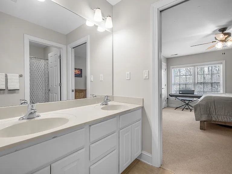 4245 Wood Thrush Ln — Photo 35