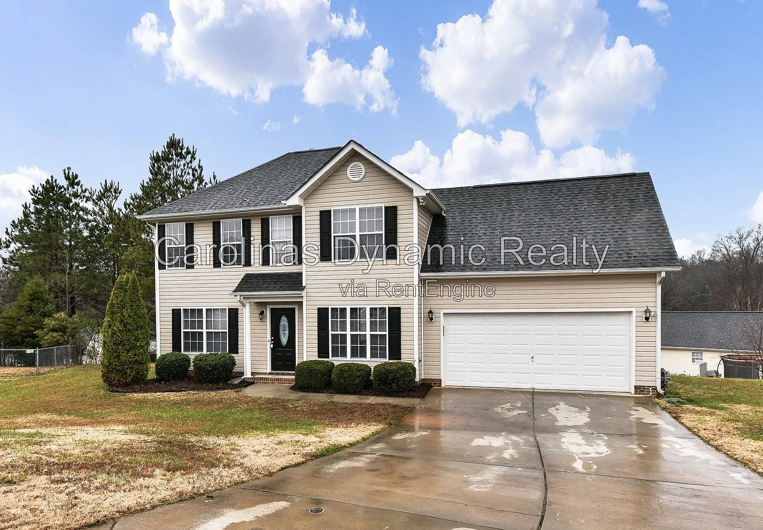 4 bed, 1.0 bath, 1650 sqft, $2,100 — Photo 1