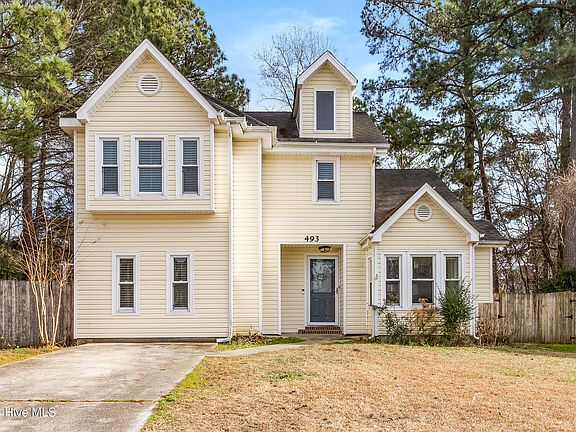 2nd image of 493 Hemlock Drive