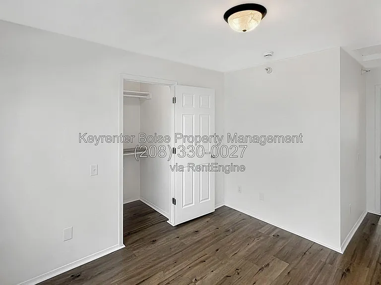 2111 E White Oak Ct #201 — Photo 13