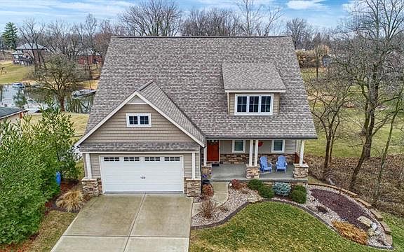 4th image of 357 E Lake Dr