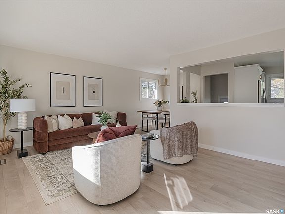 2nd image of 310 Garnet Street