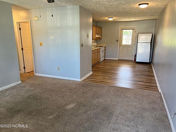 4th image of 189 Centipede Ln