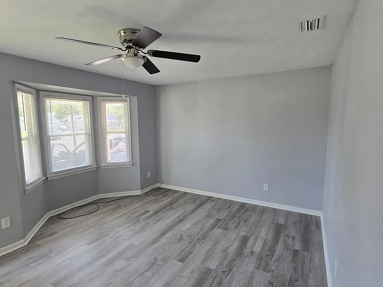 3253 Hancock Dr — Photo 4
