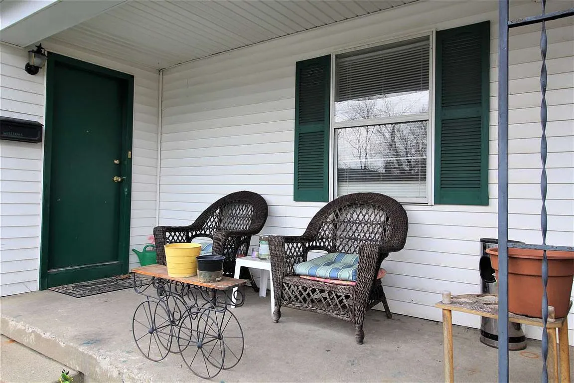 4407 Huntington Ave photo 1