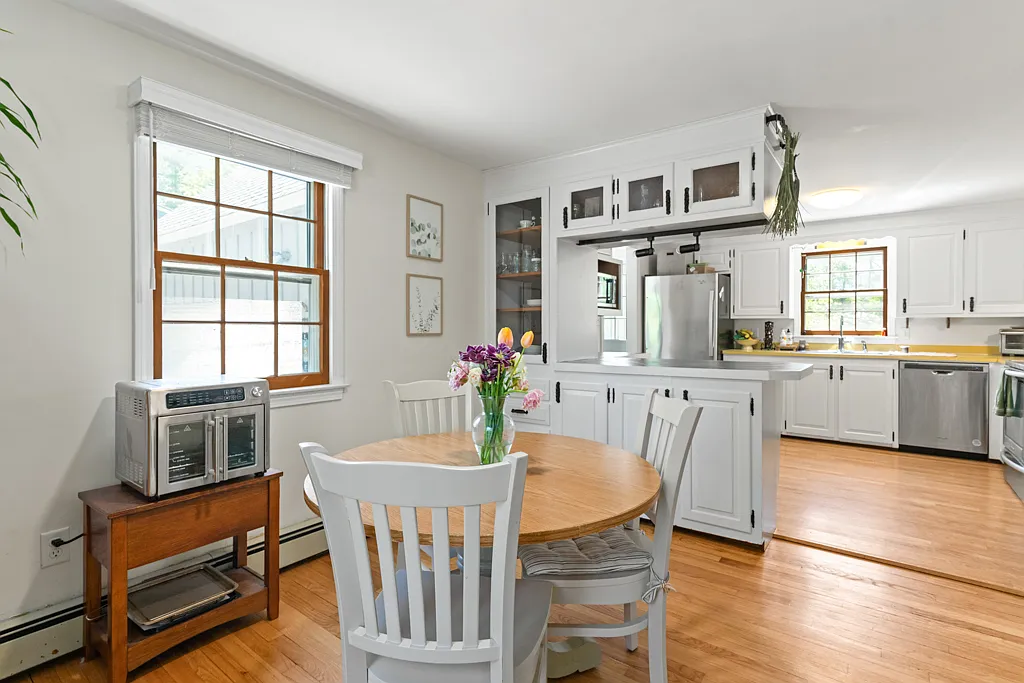88 Anderson Ave — Photo 4