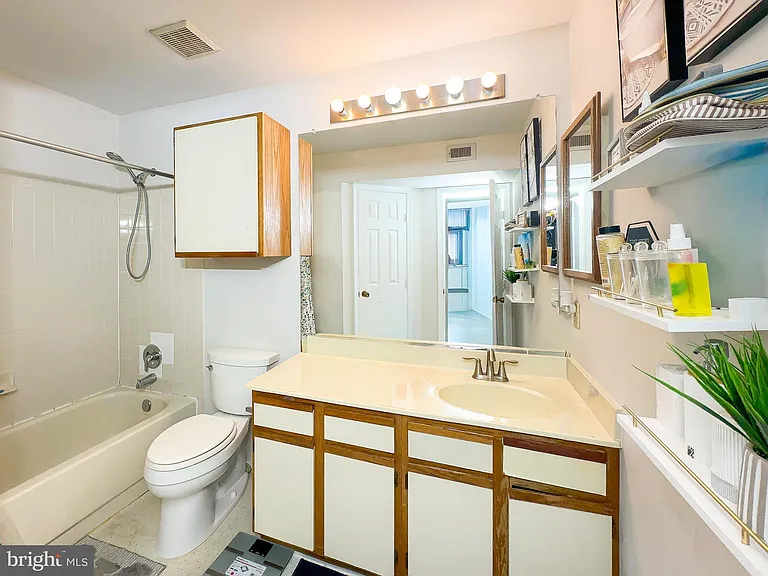 13560 Lord Sterling Pl #9-4 — Photo 14