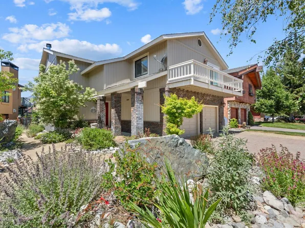 2030 Aloha Dr, South Lake Tahoe, CA 96150