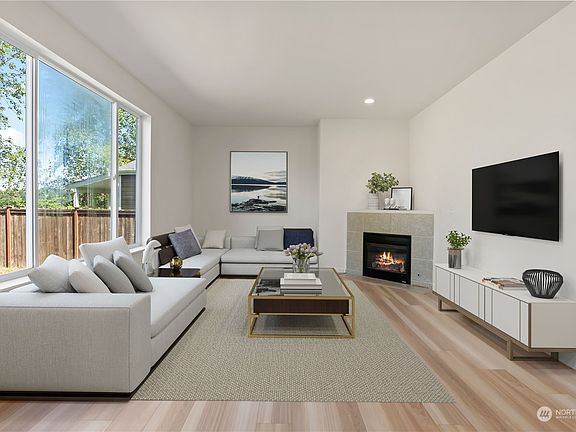 5th image of 11305 183rd Street E