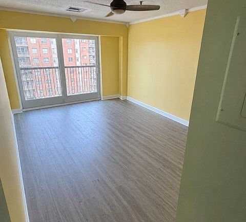 3rd image of 133 Commander Shea Blvd APT 817