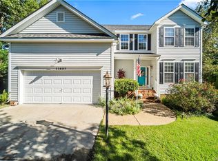 11607 Drayton Landing Dr, Chester, VA 23831