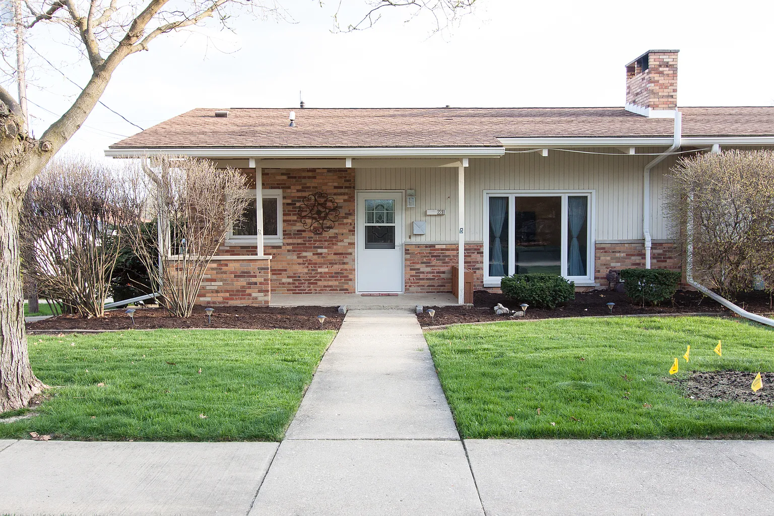 2211 Benjamin Ln #1 photo 1