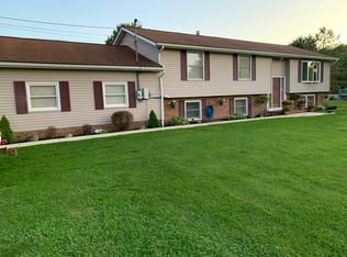 3126 Bartlett Rd, Mantua, OH 44255