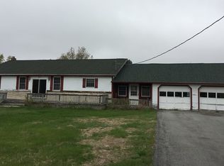 607 Picketts Corners Rd, Saranac, NY 12981