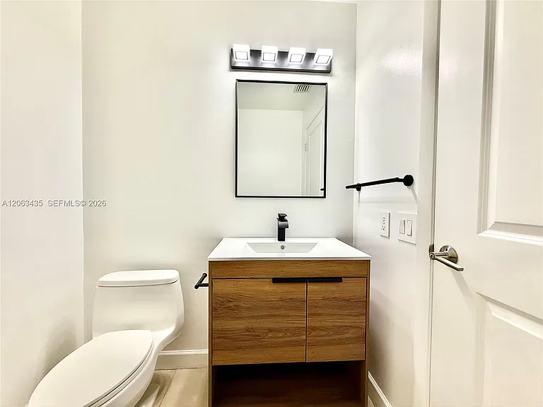 1945 S Ocean Dr #710 — Photo 30