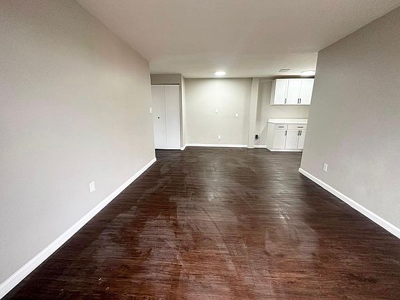 2nd image of 3317 Henninger Rd #104
