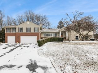 205 Sharon Dr, Barrington, IL 60010