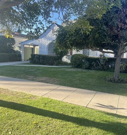 2311 Malcolm Ave — Photo 21
