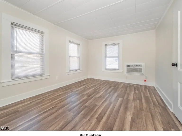 34 Morris Ave #2 — Photo 5