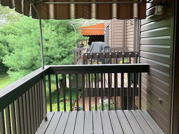 2nd image of 304 Kendall Ln