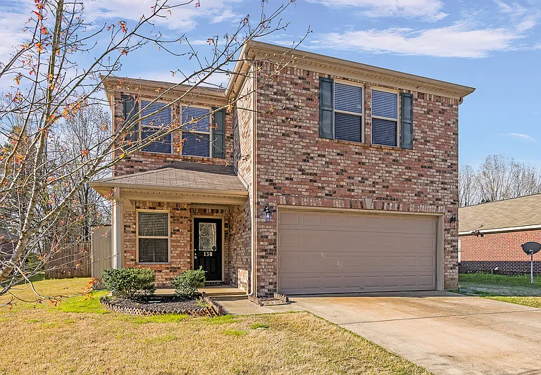 138 Bermuda Lakes Dr — Photo 2