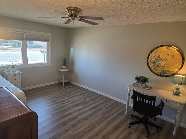 guest bedroom