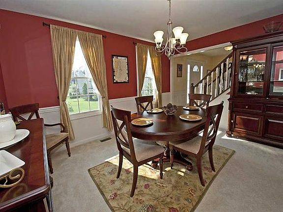 5th image of 1017 Brookfield Dr