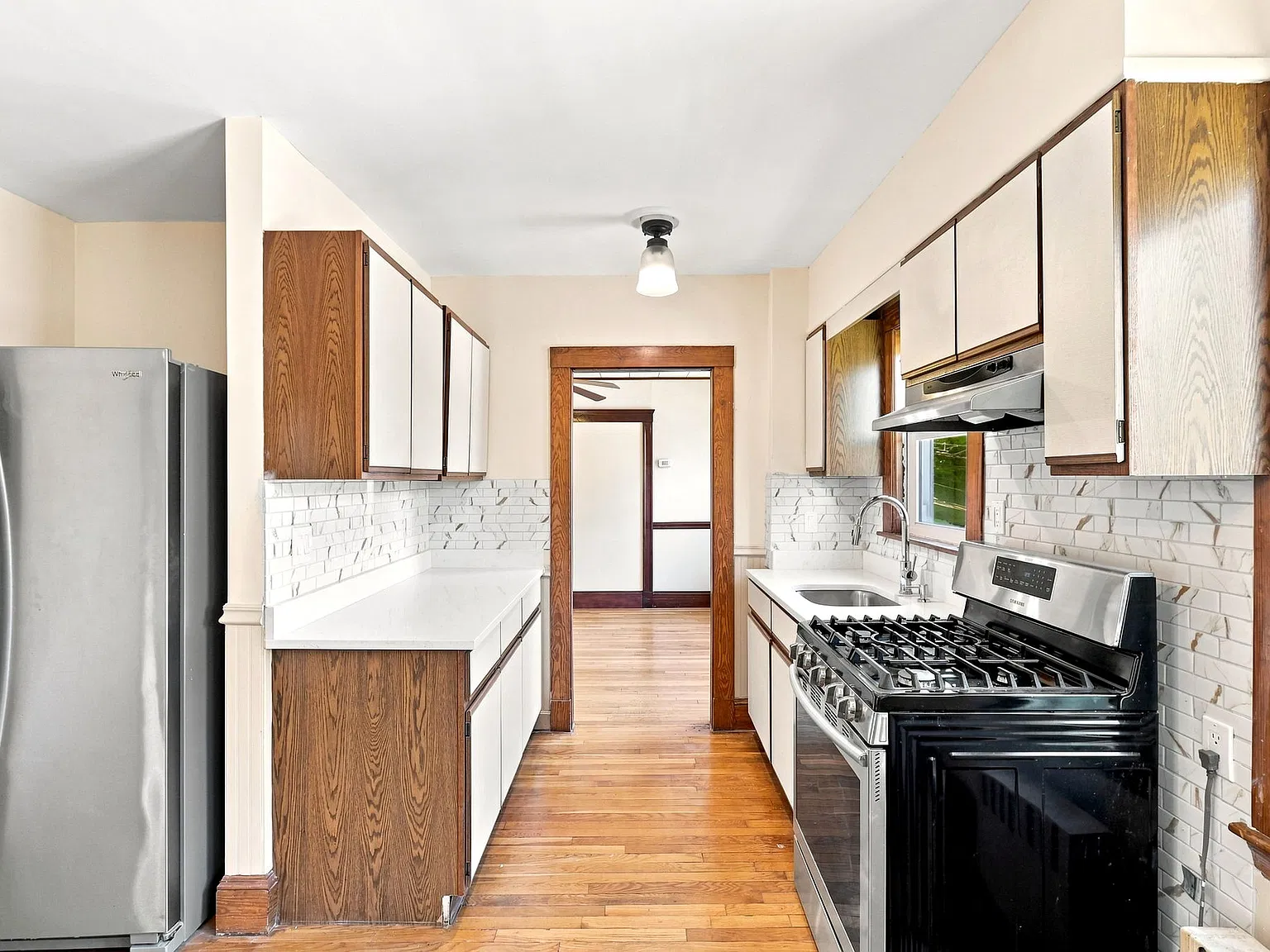 4 bed, 1500 sqft, $3,800 — Photo 2