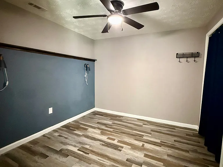 3745 Hunting Creek Rd — Photo 17