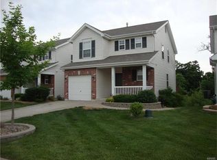 131 Roxbury Dr, O'Fallon, MO 63366