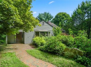 107 Choate Ln, Pleasantville, NY 10570