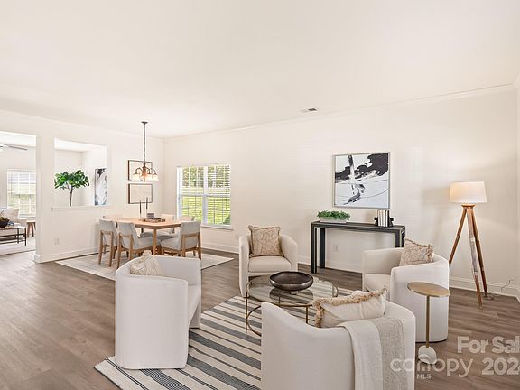 2nd image of 1253 Jade Glen Dr
